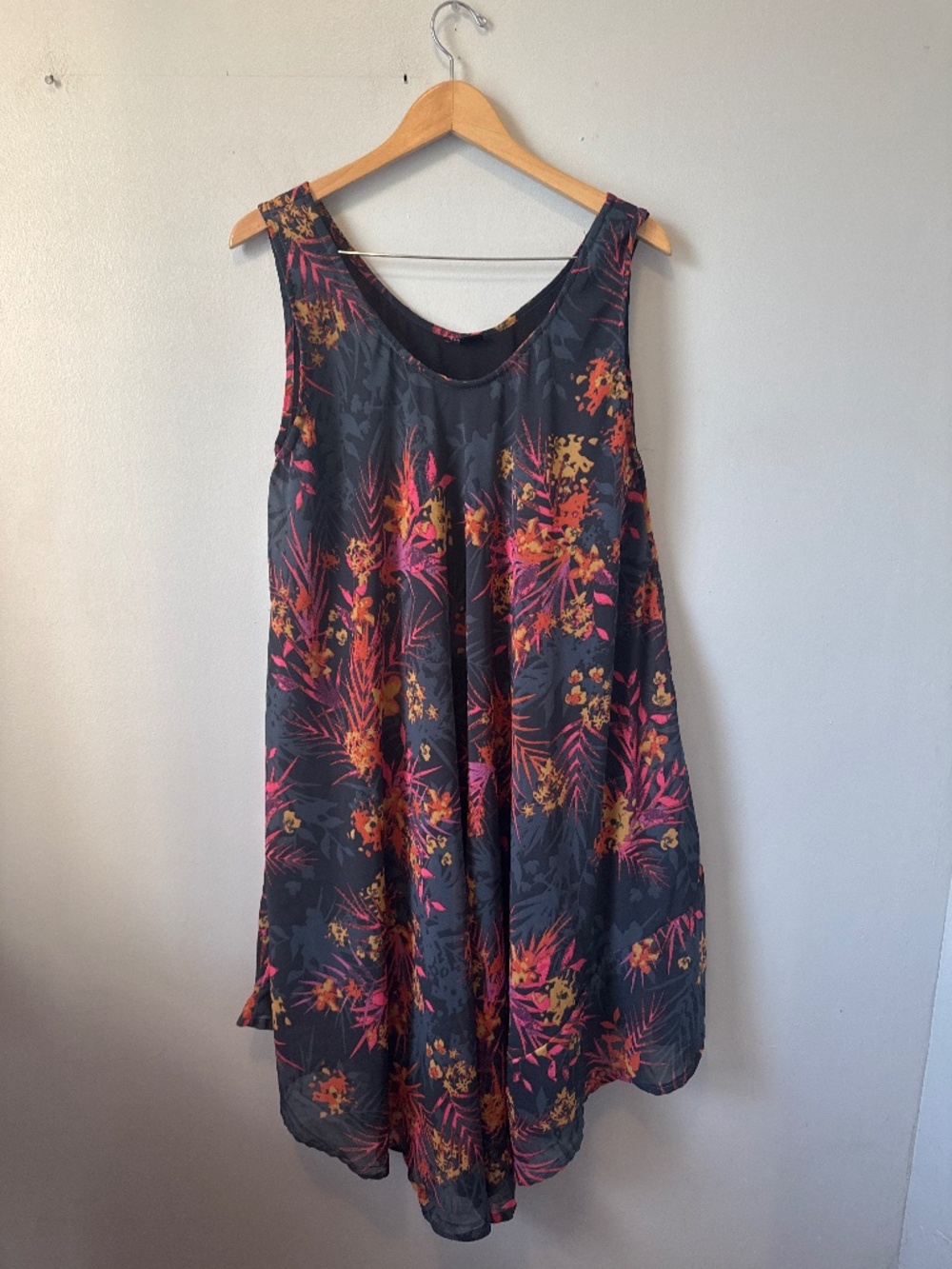 Ana & Rose One size fits most floral super flowy dress.